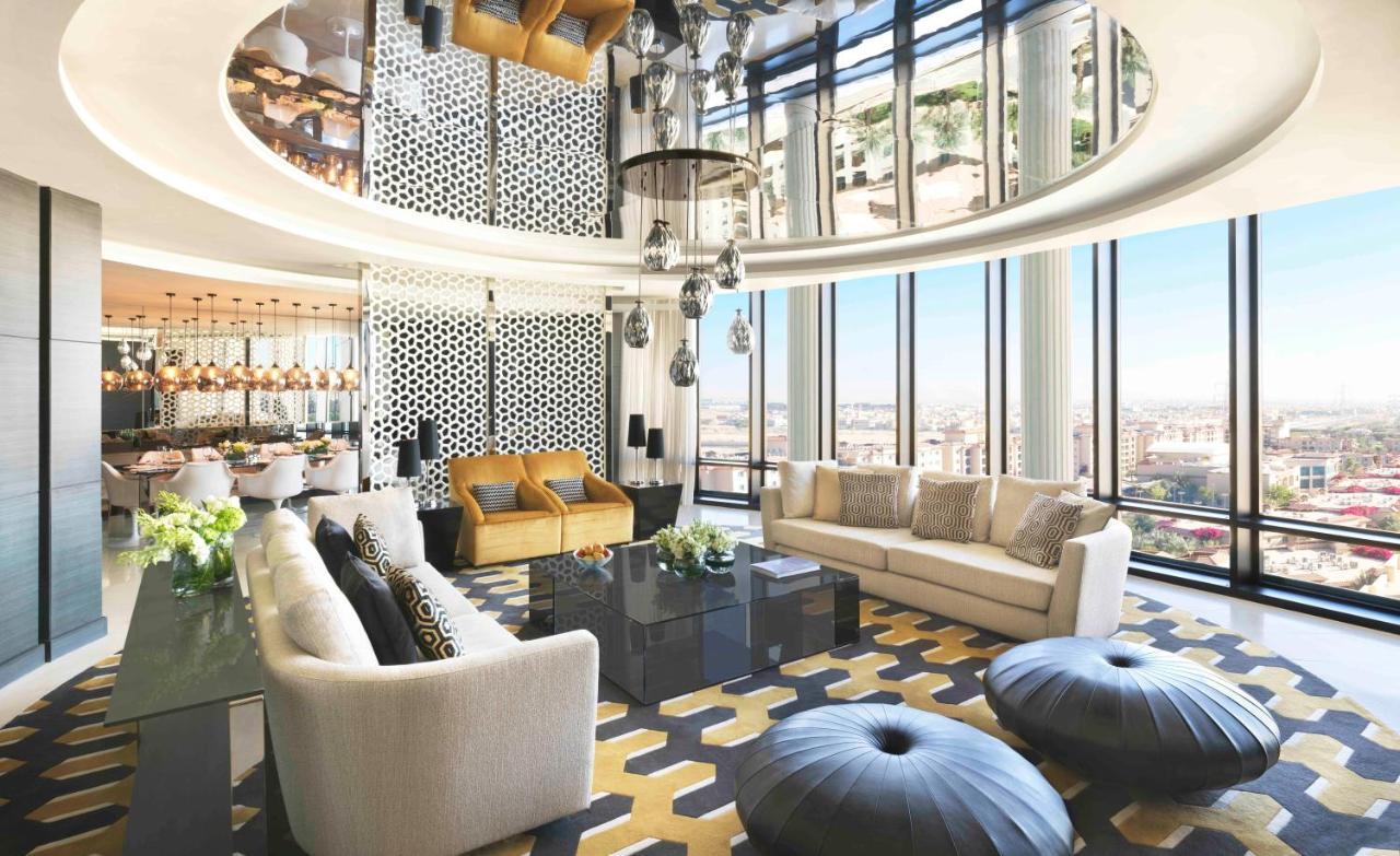 Fairmont Riaad Buitenkant foto The Club Lounge at the 39th floor