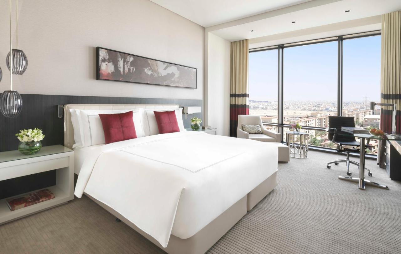 Fairmont Riaad Buitenkant foto Deluxe room