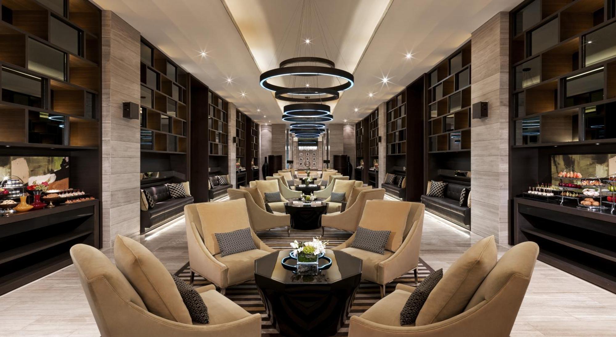 Fairmont Riaad Buitenkant foto The Lounge at the airport