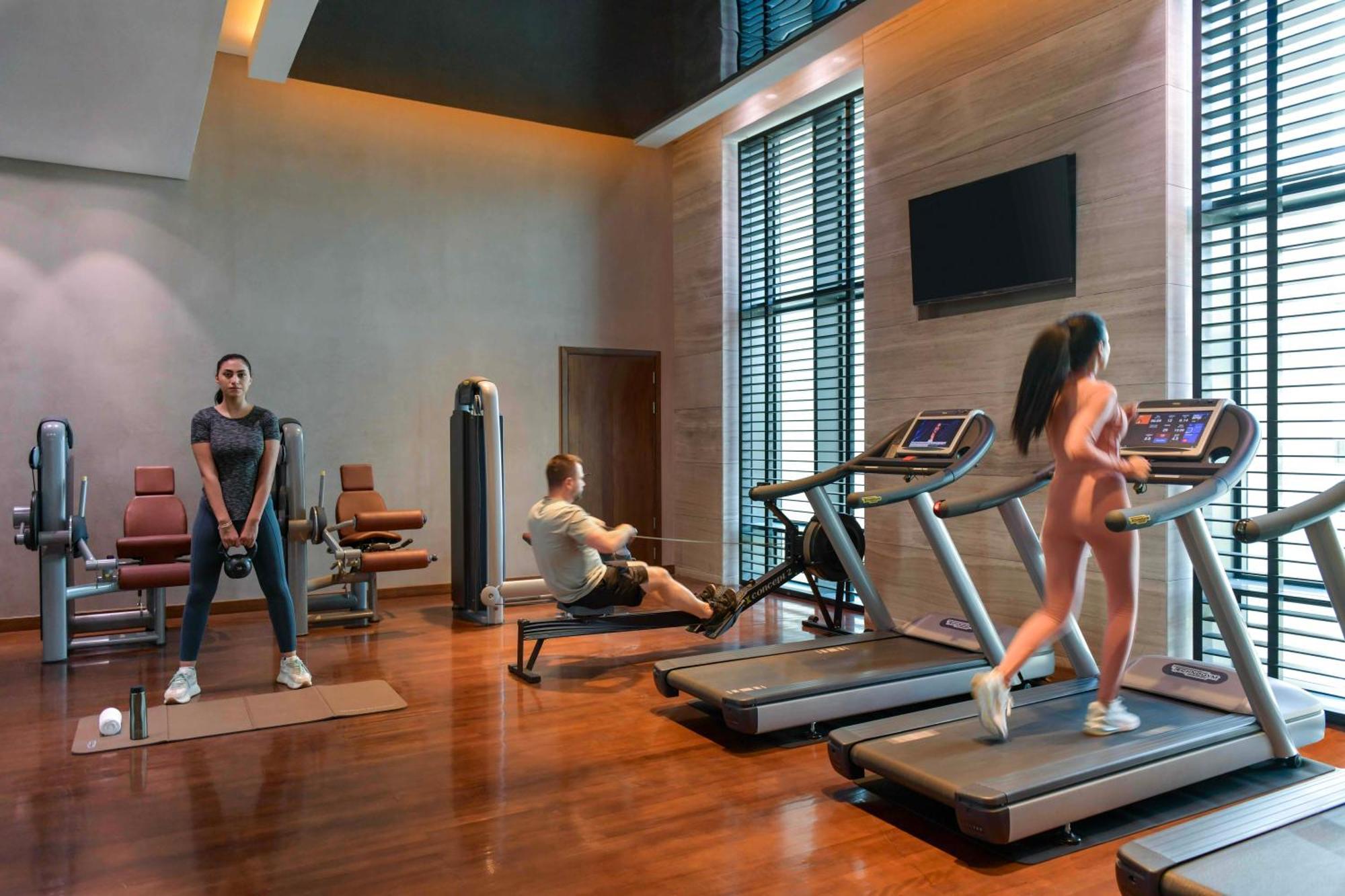 Fairmont Riaad Buitenkant foto The gym at the hotel